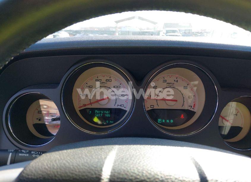 Photo 7 of 2012 Dodge Challenger SXT (VIN 2C3CDYAG8CH228389)