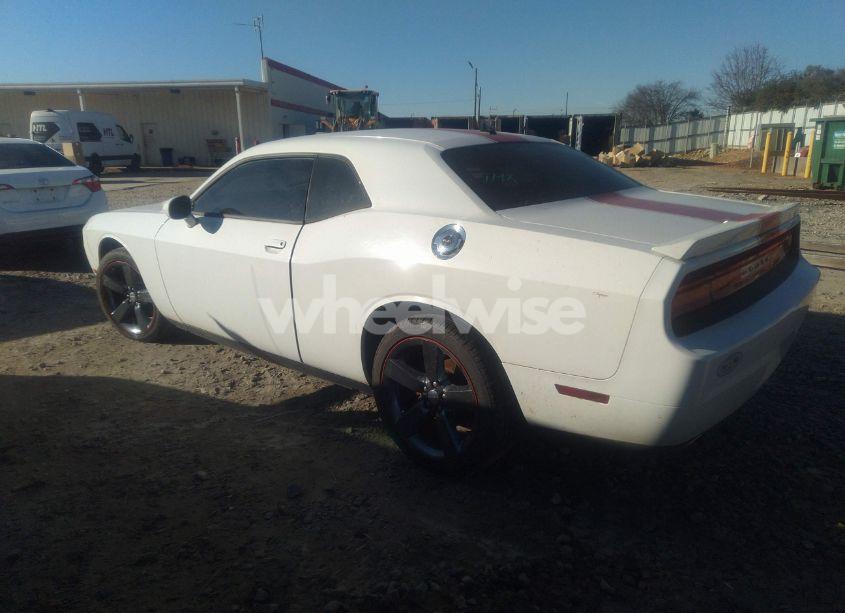 Photo 3 of 2013 Dodge Challenger RALLYE REDLINE (VIN 2C3CDYAG8DH524904)