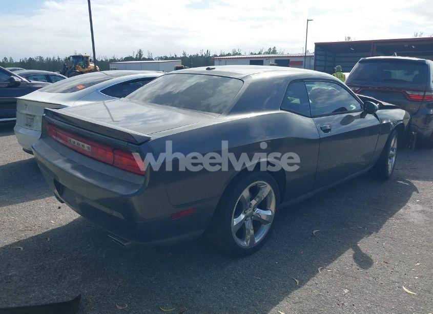 Photo 4 of 2013 Dodge Challenger SXT PLUS (VIN 2C3CDYAG8DH543856)