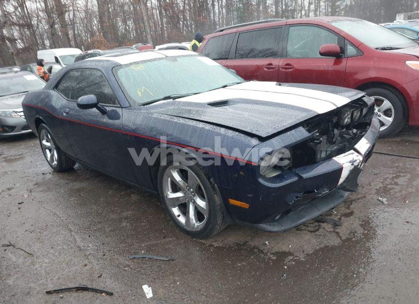 2013 Dodge Challenger SXT PLUS (VIN 2C3CDYAG8DH570121) main photo