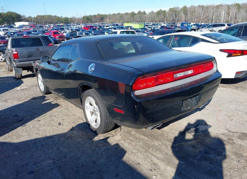 Photo 3 of 2013 Dodge Challenger SXT (VIN 2C3CDYAG8DH609287)