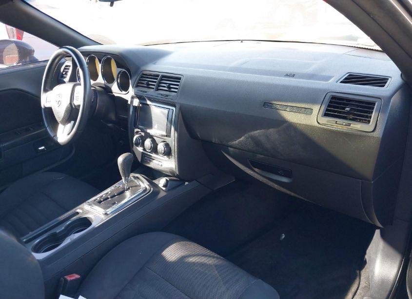 Photo 5 of 2013 Dodge Challenger SXT (VIN 2C3CDYAG8DH609287)
