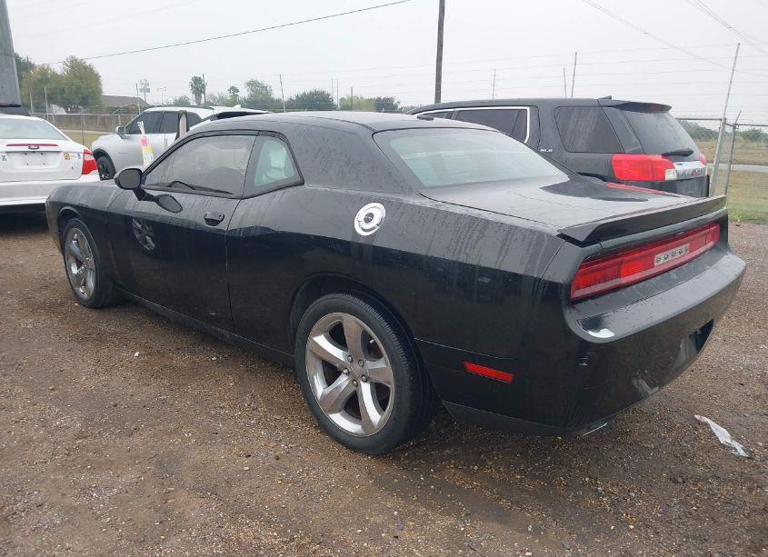 Photo 3 of 2013 Dodge Challenger SXT (VIN 2C3CDYAG8DH612674)