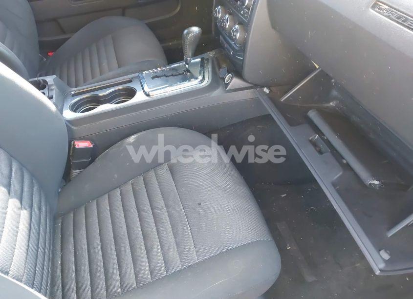 Photo 5 of 2013 Dodge Challenger SXT (VIN 2C3CDYAG8DH704996)