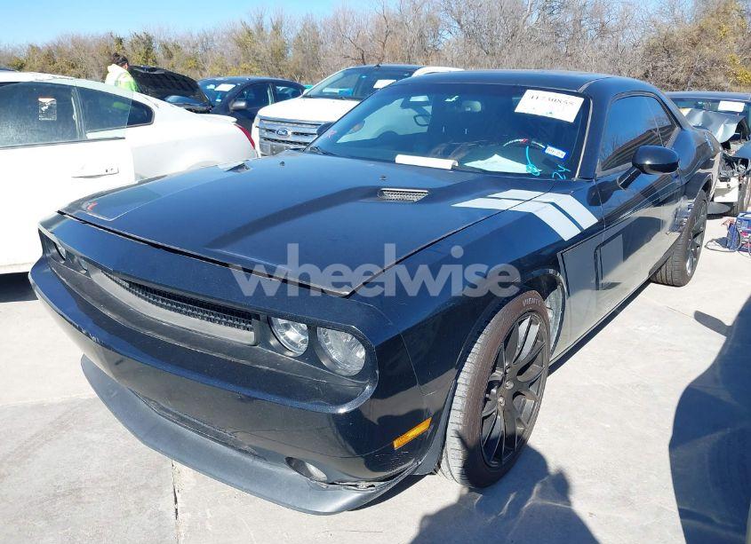 Photo 2 of 2014 Dodge Challenger SXT PLUS (VIN 2C3CDYAG8EH196157)