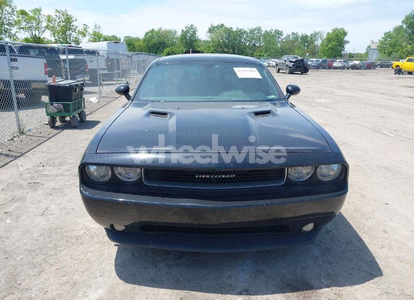 Photo 12 of 2014 Dodge Challenger SXT PLUS (VIN 2C3CDYAG8EH298719)