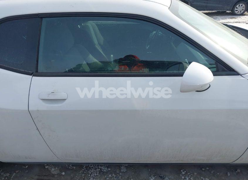 Photo 13 of 2012 Dodge Challenger SXT (VIN 2C3CDYAG9CH125191)