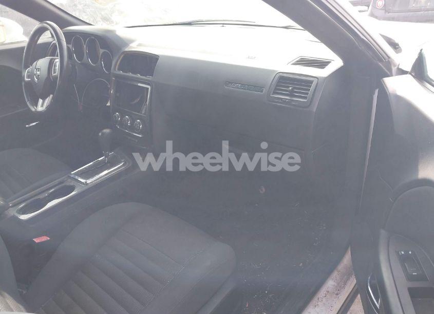 Photo 5 of 2012 Dodge Challenger SXT (VIN 2C3CDYAG9CH125191)