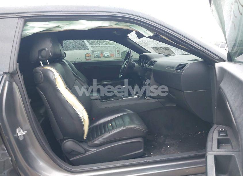 Photo 5 of 2012 Dodge Challenger SXT (VIN 2C3CDYAG9CH157624)