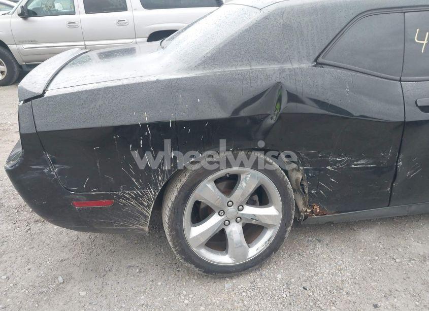 Photo 6 of 2012 Dodge Challenger SXT (VIN 2C3CDYAG9CH157624)