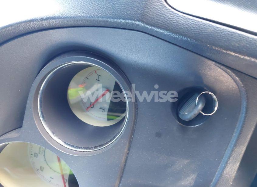 Photo 11 of 2012 Dodge Challenger SXT (VIN 2C3CDYAG9CH206661)