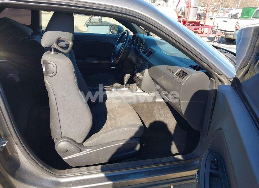 Photo 5 of 2012 Dodge Challenger SXT (VIN 2C3CDYAG9CH206661)