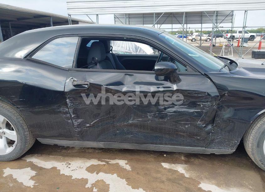 Photo 13 of 2012 Dodge Challenger SXT (VIN 2C3CDYAG9CH208751)