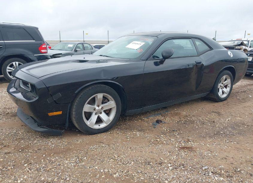 Photo 2 of 2013 Dodge Challenger SXT PLUS (VIN 2C3CDYAG9DH500286)