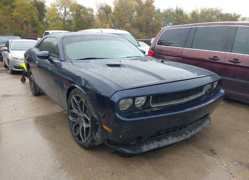 2013 Dodge Challenger SXT (VIN 2C3CDYAG9DH566532) main photo