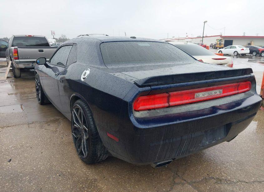 Photo 3 of 2013 Dodge Challenger SXT (VIN 2C3CDYAG9DH566532)