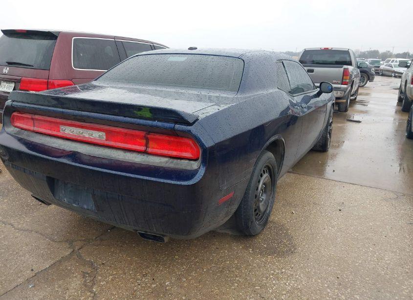 Photo 4 of 2013 Dodge Challenger SXT (VIN 2C3CDYAG9DH566532)