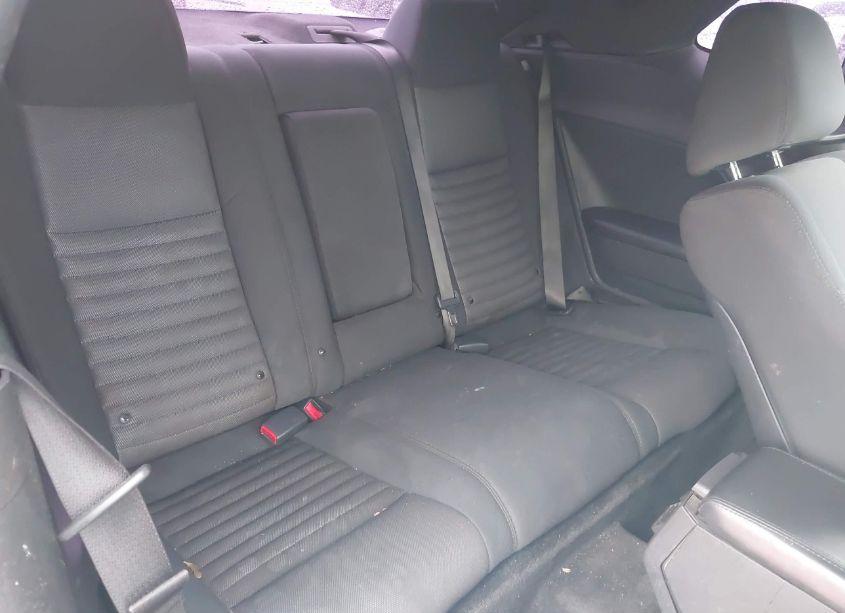 Photo 8 of 2013 Dodge Challenger SXT (VIN 2C3CDYAG9DH566532)