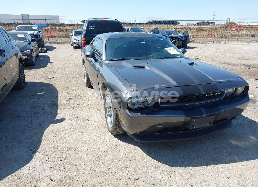 2013 Dodge Challenger SXT (VIN 2C3CDYAG9DH724917) main photo