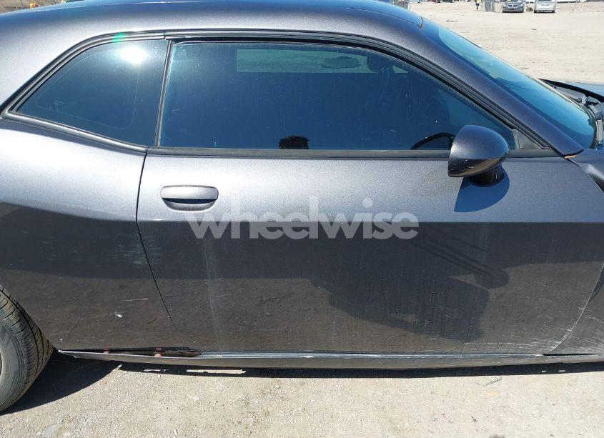 Photo 13 of 2013 Dodge Challenger SXT (VIN 2C3CDYAG9DH724917)