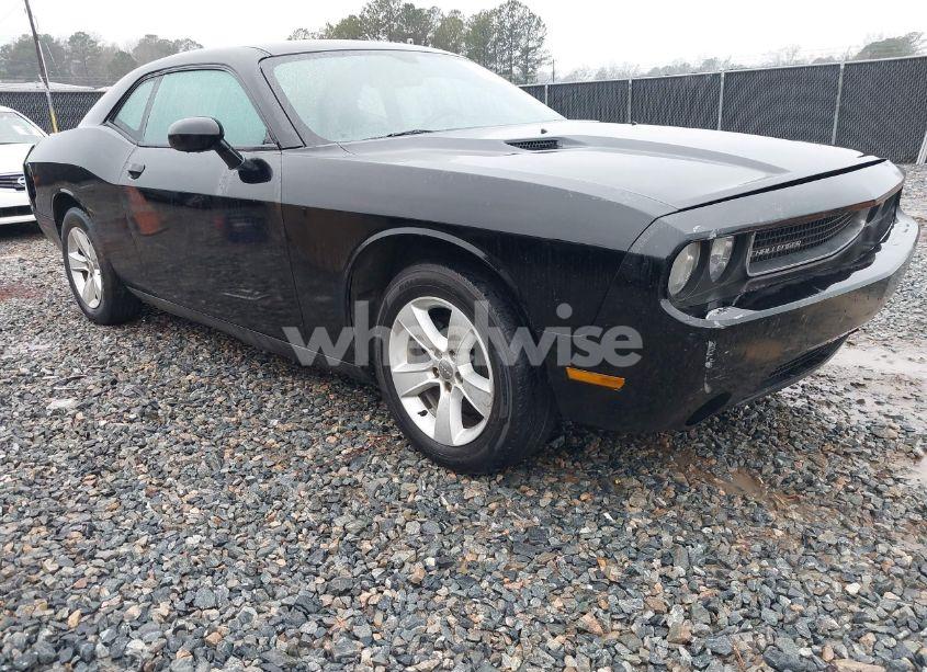 2014 Dodge Challenger SXT (VIN 2C3CDYAG9EH112010) main photo