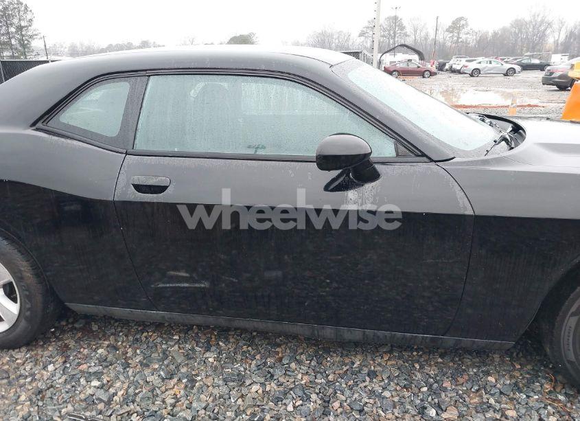 Photo 13 of 2014 Dodge Challenger SXT (VIN 2C3CDYAG9EH112010)