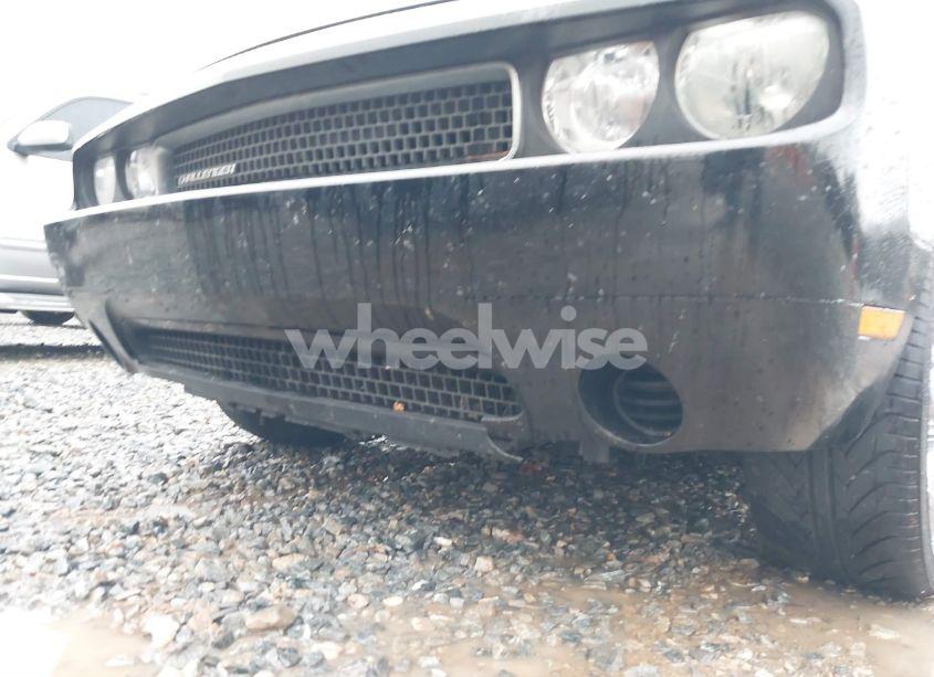 Photo 6 of 2014 Dodge Challenger SXT (VIN 2C3CDYAG9EH112010)