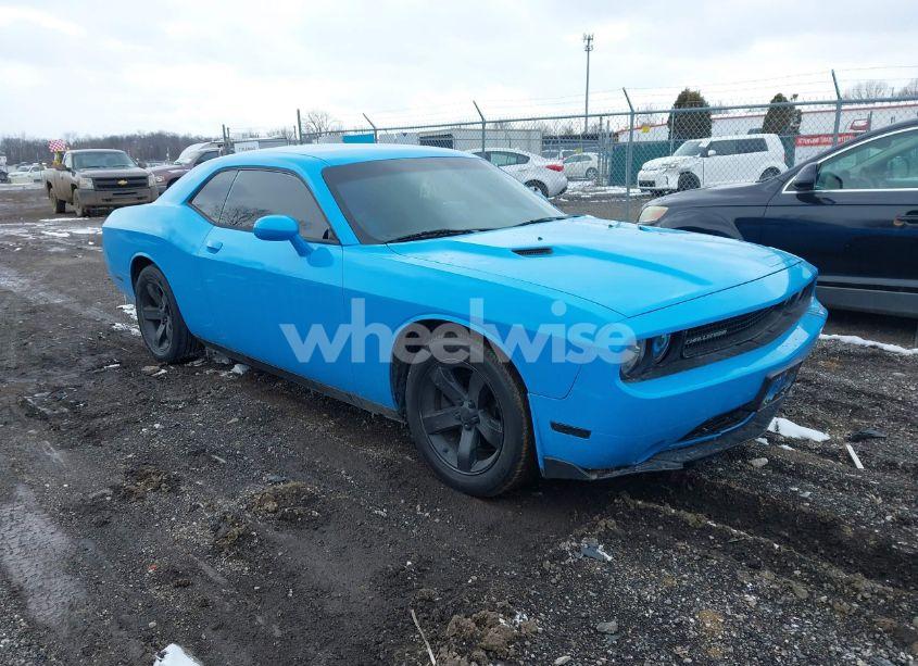 2014 Dodge Challenger SXT (VIN 2C3CDYAG9EH127087) main photo