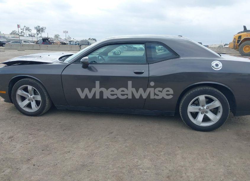 Photo 14 of 2014 Dodge Challenger SXT (VIN 2C3CDYAG9EH196653)