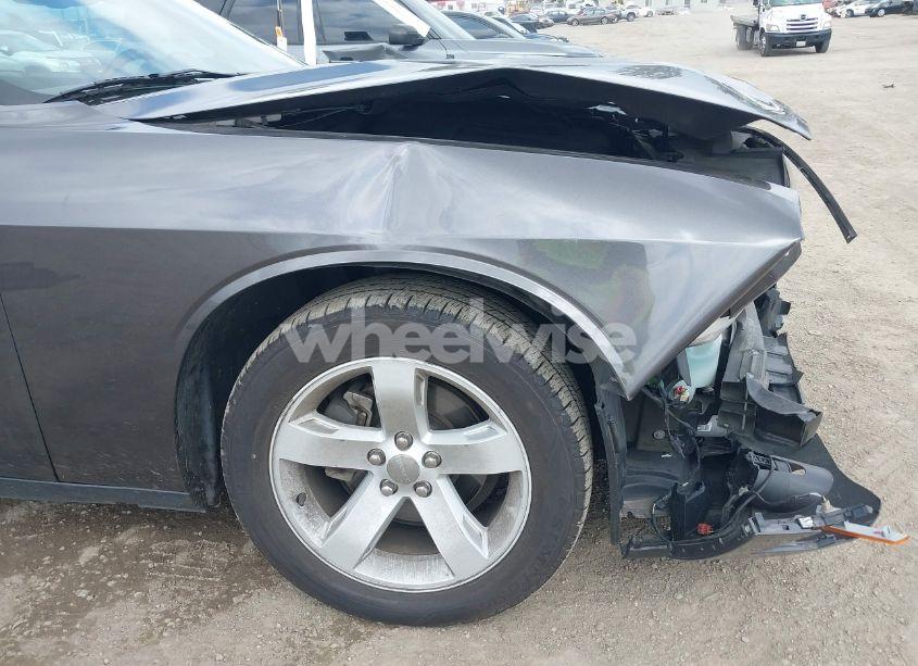 Photo 18 of 2014 Dodge Challenger SXT (VIN 2C3CDYAG9EH196653)