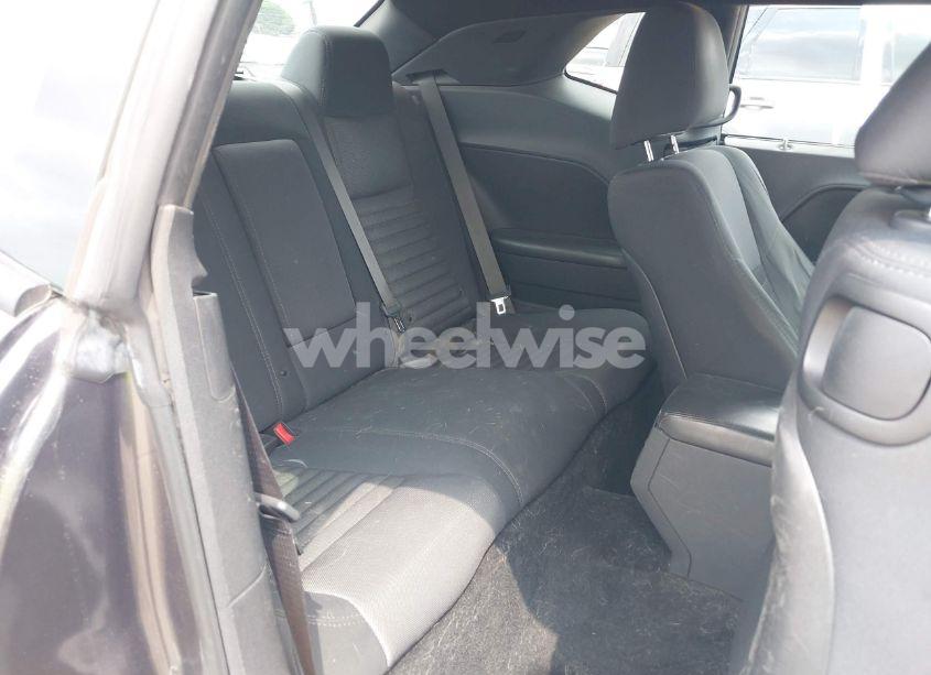 Photo 8 of 2014 Dodge Challenger SXT (VIN 2C3CDYAG9EH196653)