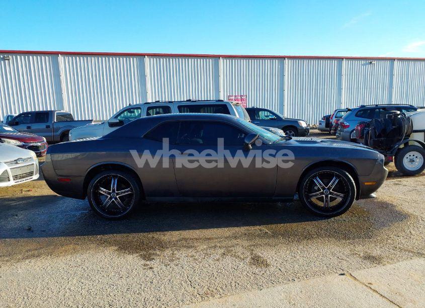 Photo 13 of 2014 Dodge Challenger SXT (VIN 2C3CDYAG9EH262165)
