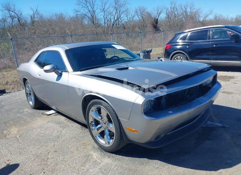 2014 Dodge Challenger SXT (VIN 2C3CDYAG9EH302955) main photo