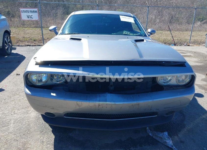Photo 6 of 2014 Dodge Challenger SXT (VIN 2C3CDYAG9EH302955)