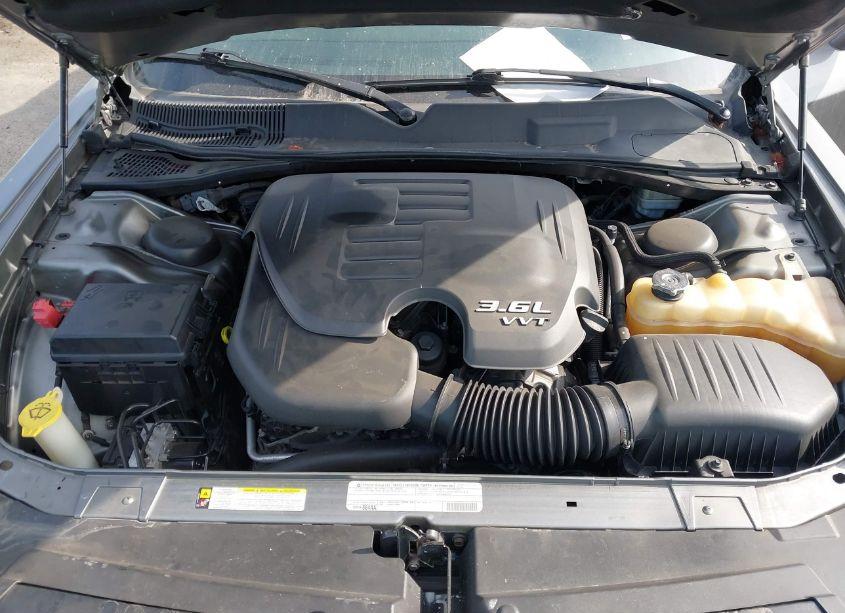 Photo 10 of 2012 Dodge Challenger SXT (VIN 2C3CDYAGXCH128276)