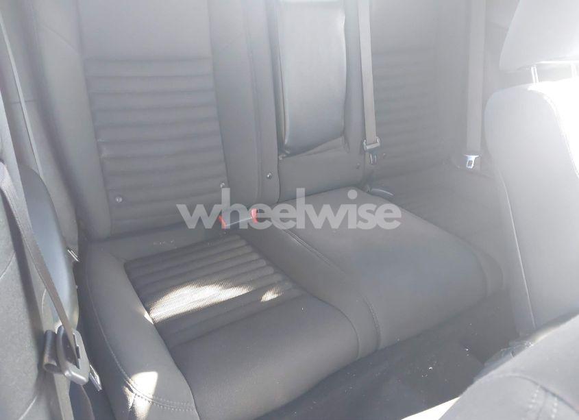 Photo 8 of 2012 Dodge Challenger SXT (VIN 2C3CDYAGXCH170365)