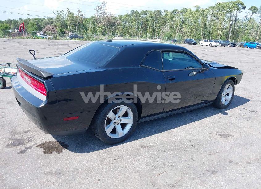Photo 4 of 2012 Dodge Challenger SXT (VIN 2C3CDYAGXCH291669)