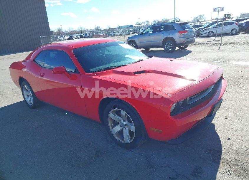 2014 Dodge Challenger SXT (VIN 2C3CDYAGXEH116468) main photo