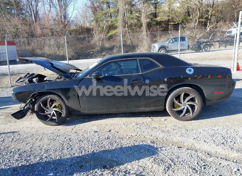 Photo 14 of 2014 Dodge Challenger SXT (VIN 2C3CDYAGXEH127101)