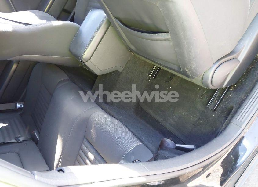 Photo 8 of 2014 Dodge Challenger SXT (VIN 2C3CDYAGXEH127101)