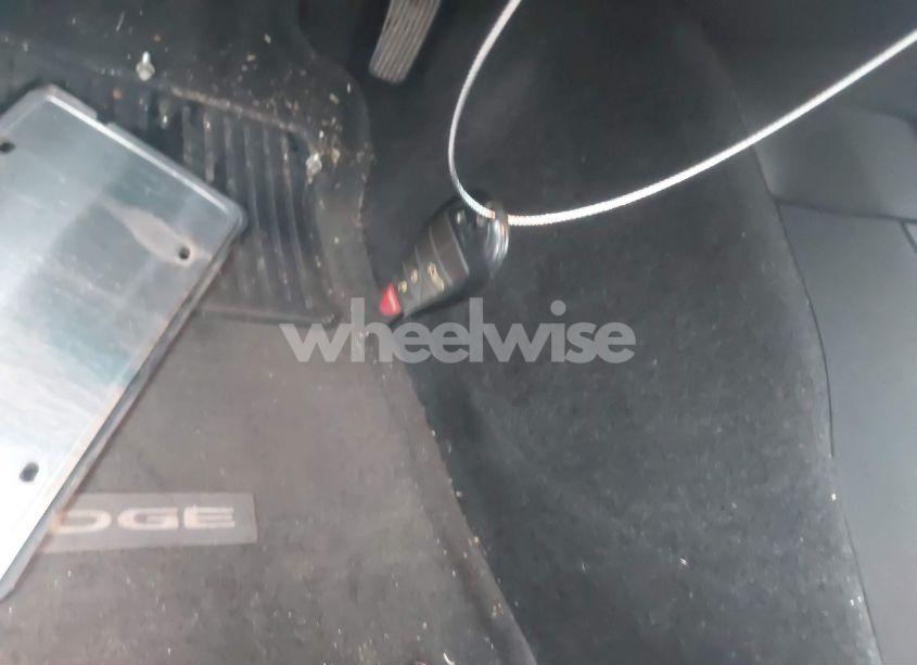 Photo 11 of 2014 Dodge Challenger SXT (VIN 2C3CDYAGXEH282070)