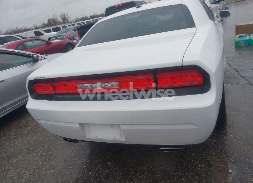 Photo 16 of 2014 Dodge Challenger SXT (VIN 2C3CDYAGXEH282070)