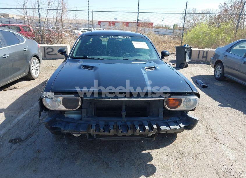 Photo 13 of 2014 Dodge Challenger SXT (VIN 2C3CDYAGXEH299743)