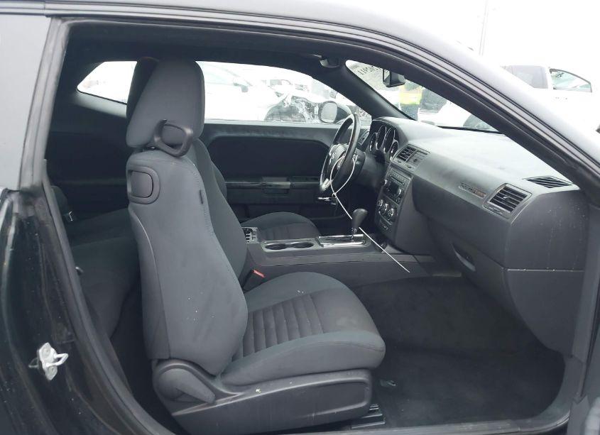 Photo 5 of 2012 Dodge Challenger R/T (VIN 2C3CDYBT0CH176946)