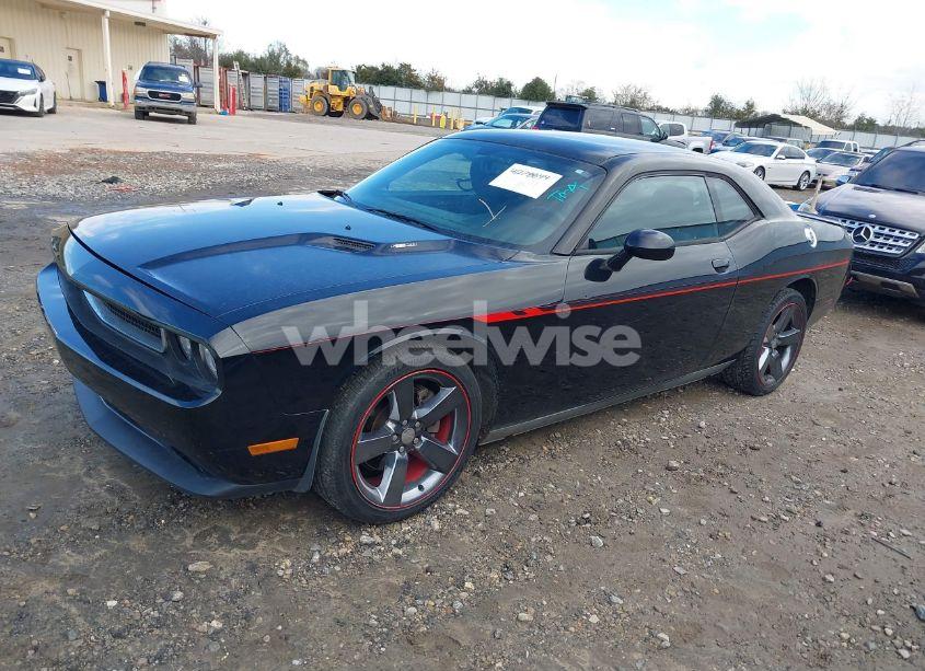 Photo 2 of 2013 Dodge Challenger R/T (VIN 2C3CDYBT0DH667924)