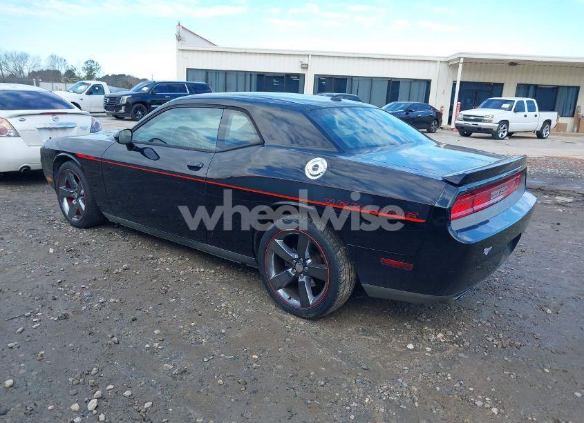 Photo 3 of 2013 Dodge Challenger R/T (VIN 2C3CDYBT0DH667924)