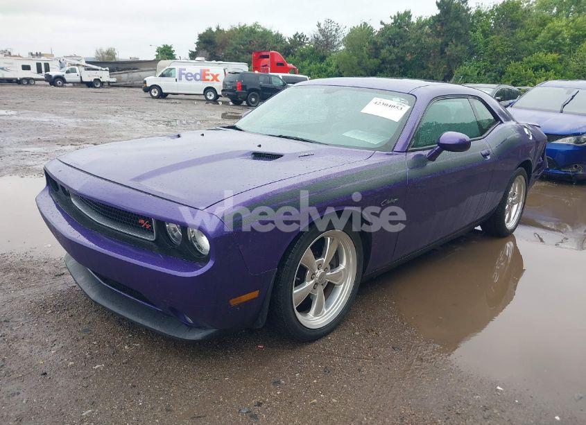 Photo 2 of 2013 Dodge Challenger R/T CLASSIC (VIN 2C3CDYBT0DH671598)