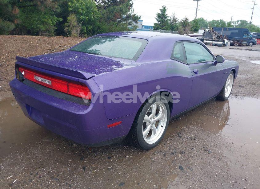 Photo 4 of 2013 Dodge Challenger R/T CLASSIC (VIN 2C3CDYBT0DH671598)