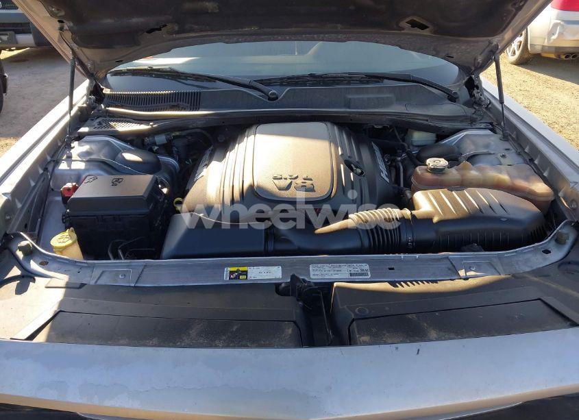 Photo 10 of 2014 Dodge Challenger R/T (VIN 2C3CDYBT0EH143528)