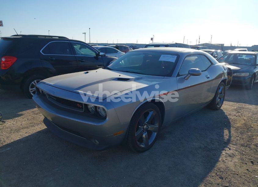 Photo 2 of 2014 Dodge Challenger R/T (VIN 2C3CDYBT0EH143528)